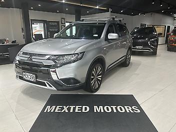 117,000 Km, Station Wagon, 2360 cc, Petrol engine, CVT