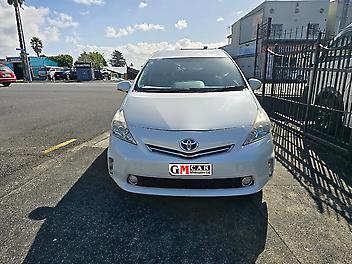 130,450 Km, Station Wagon, 1800 cc, Hybrid engine, Automatic