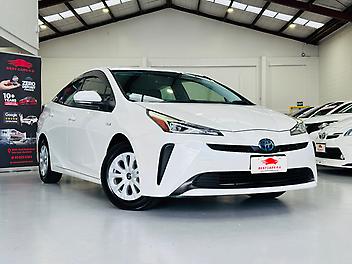 91,441 Km, Sedan, 1797 cc, Hybrid engine, Automatic
