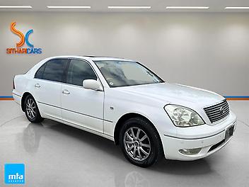 78,936 Km, Sedan, 4292 cc, Petrol engine, Auto