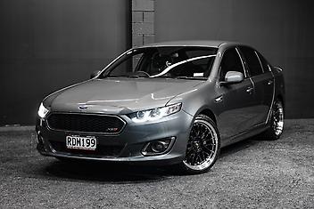 82,000 Km, Sedan, 3984 cc, Petrol engine, Automatic