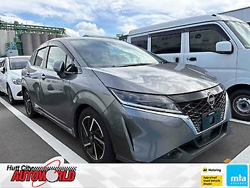 78,321 Km, Hatchback, 1200 cc, Hybrid (Electricity) engine, Automatic