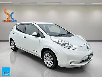 100,082 Km, Hatchback, 0 cc, Electric engine, Auto