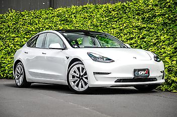 33,397 Km, Sedan, 0 cc, Electric engine, Automatic