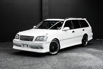 114,000 Km, Station Wagon, 2491 cc, Petrol engine, Automatic