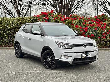 56,615 Km, RV-SUV, 1600 cc,  engine, Tiptronic Automatic