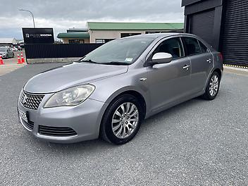 147,585 Km, Sedan, 2393 cc, Petrol engine, CVT