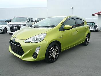 73,000 Km, Hatchback, 1500 cc, Hybrid (Petrol) engine, automatic