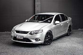 173,000 Km, Sedan, 3984 cc, Petrol engine, Automatic