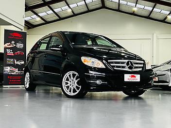 99,070 Km, Hatchback, 1690 cc, Petrol engine, Automatic