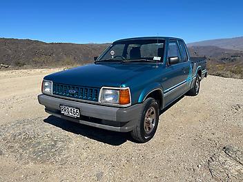 256,020 Km, Ute, 2184 cc, Petrol engine, Manual
