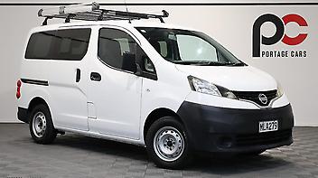 152,800 Km, Van, 1590 cc, Petrol engine, Automatic
