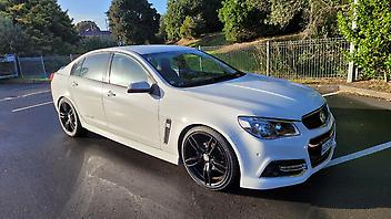 123,000 Km, SALOON, 3600 cc,  engine, Auto
